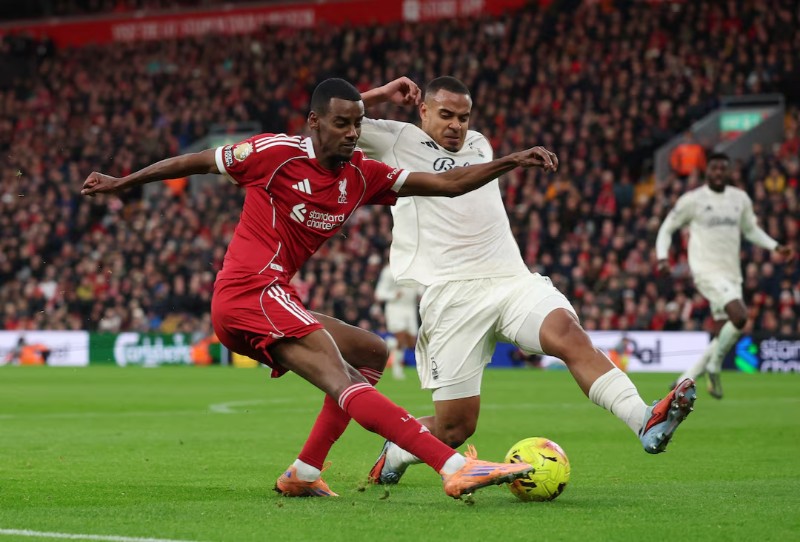 Isak là niềm hy vọng của Liverpool